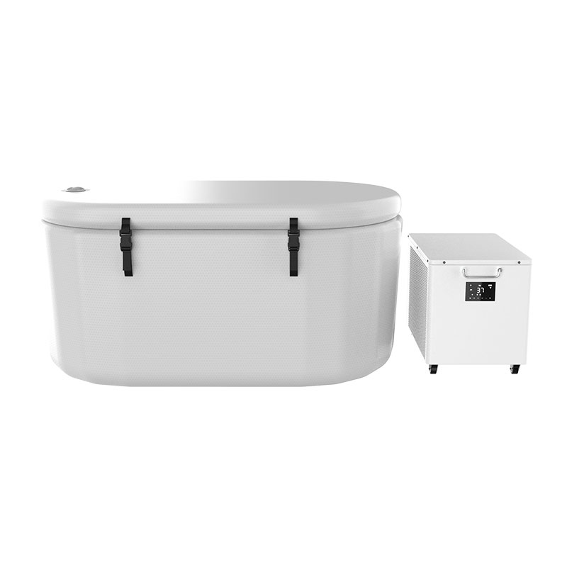 استخر بزرگ غوطه وری تورم